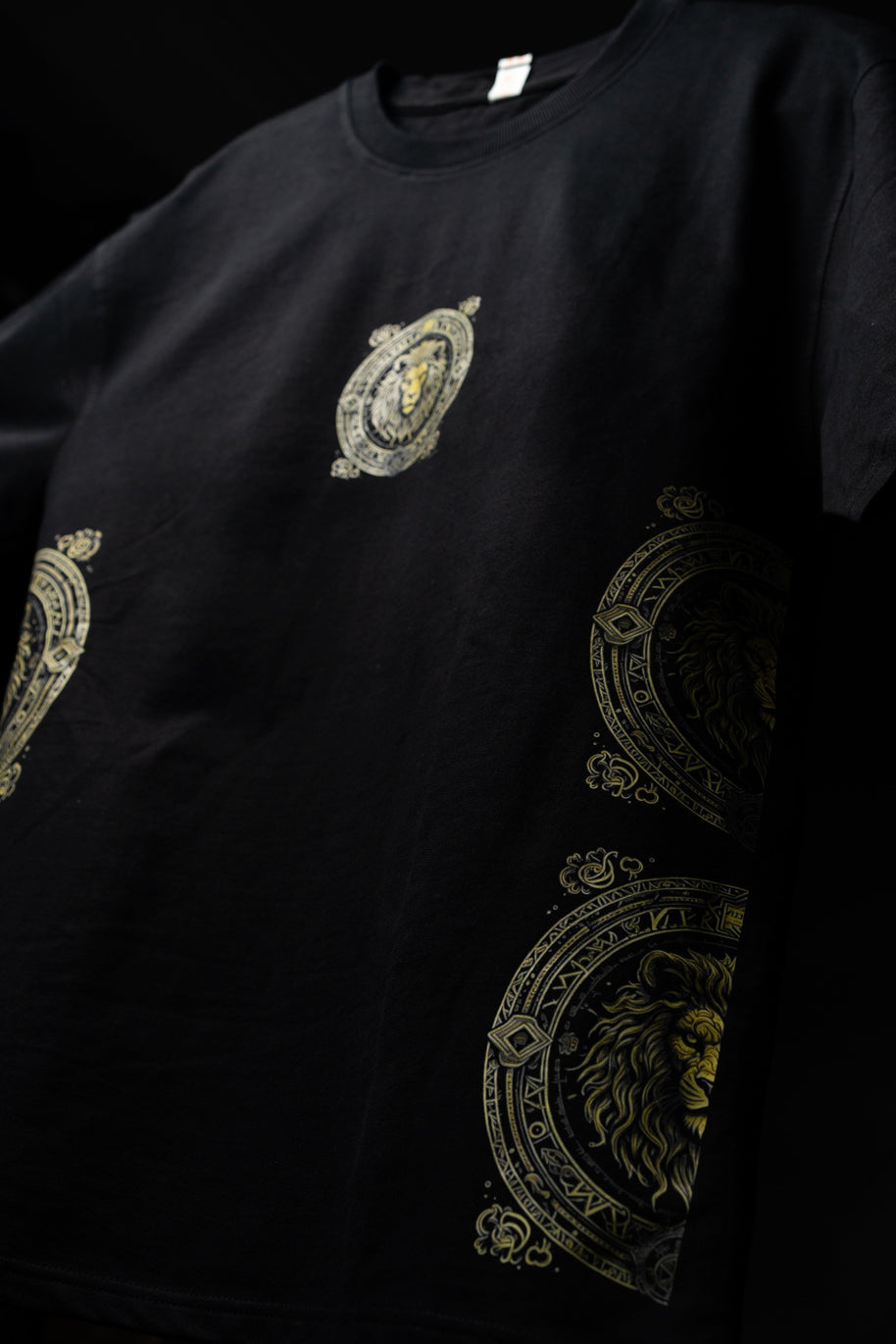 LION / TIMELESS EMBLEM Tee
