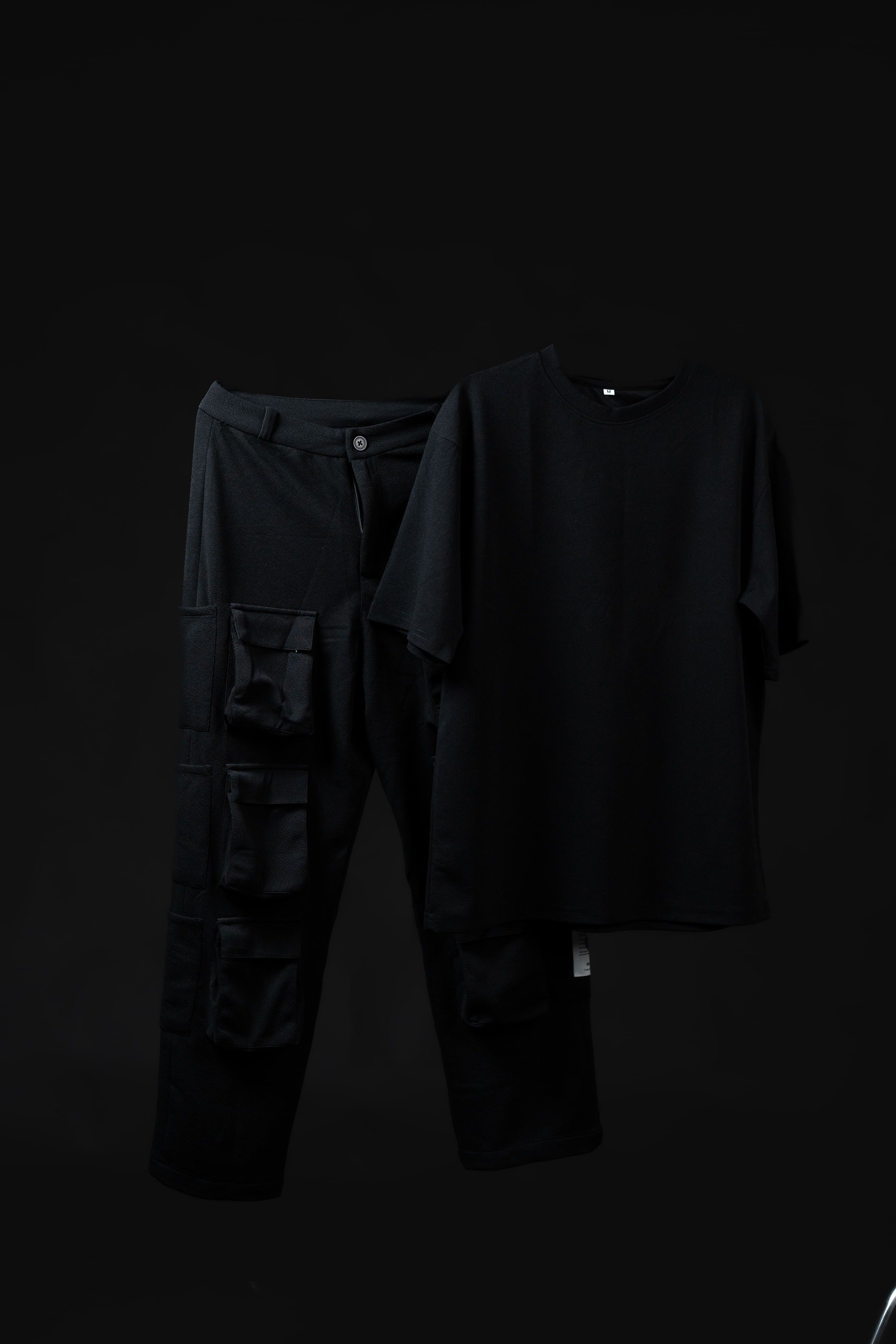 Men's 2-Piece Set – Black T-Shirt & Six-Pocket Cargo Pants, Soft Breathable Fabric, Minimalist Loungewear/Streetwear Matching Outfit