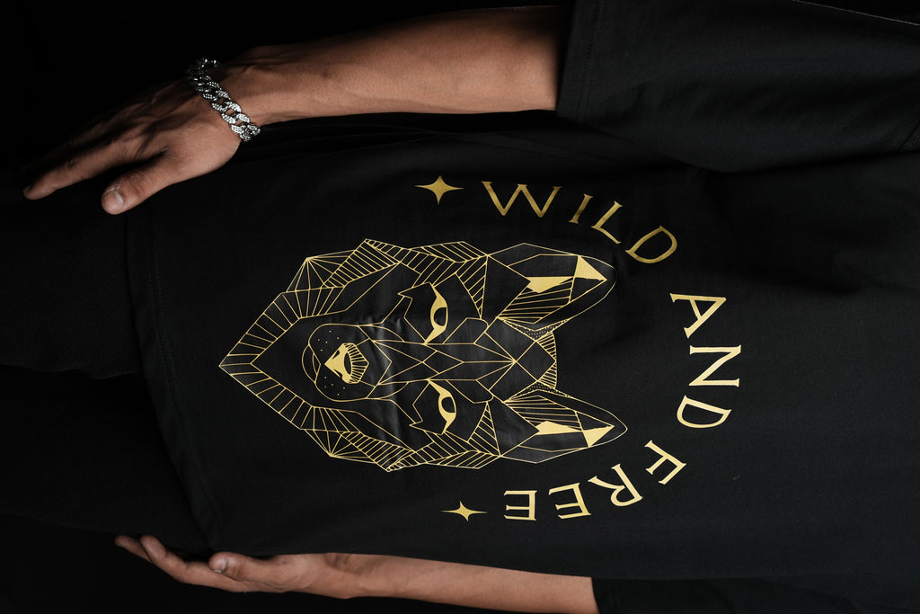 WILD AND FREE / GEOMETRIC WOLF Tee